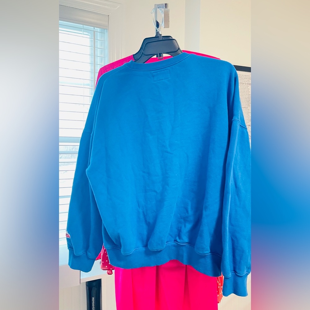 Kirsh Blue Sweatshirt with Cherry Design size 1 - Picture 2 of 11